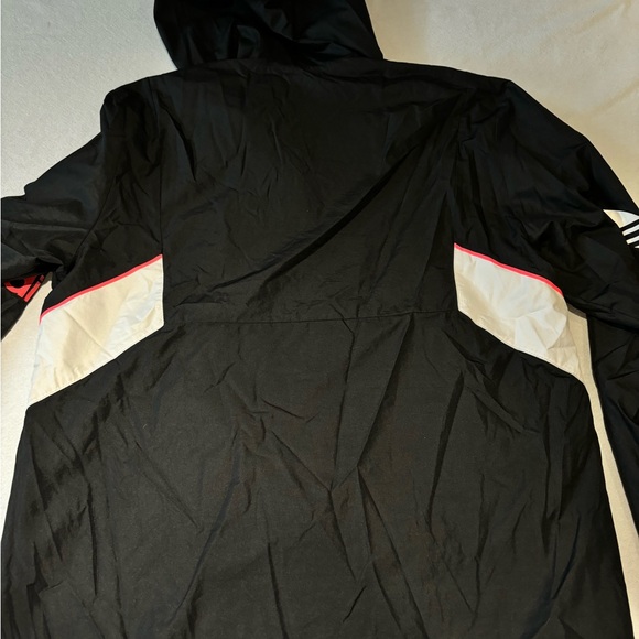 ADIDAS jacket with kangaroo pocket - Picture 3 of 3